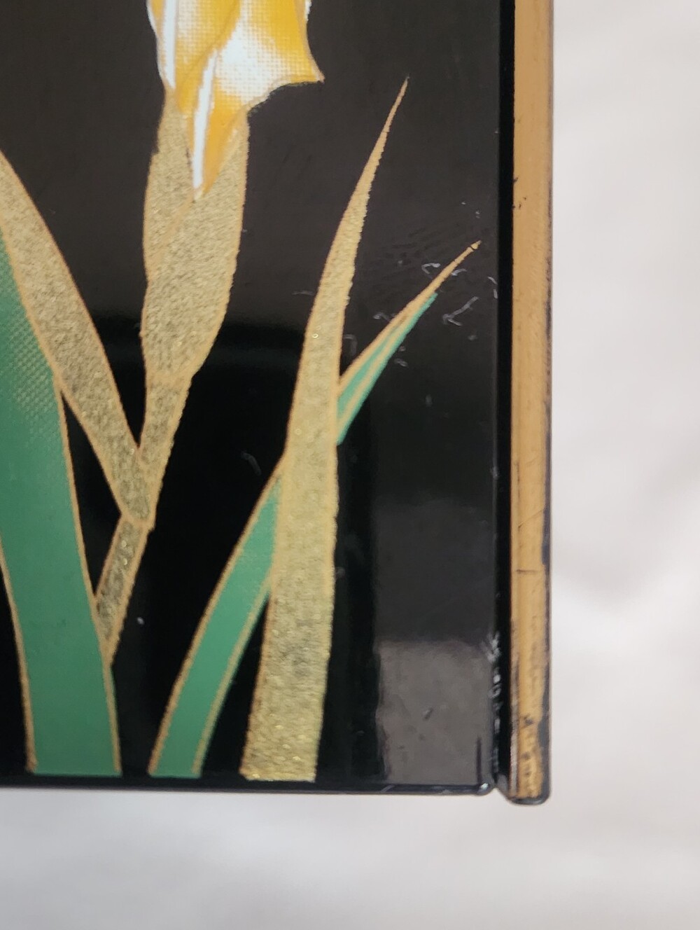 Japanese Black Lacquered Jewelry Box With Iris Detail - Picture 13 of 16